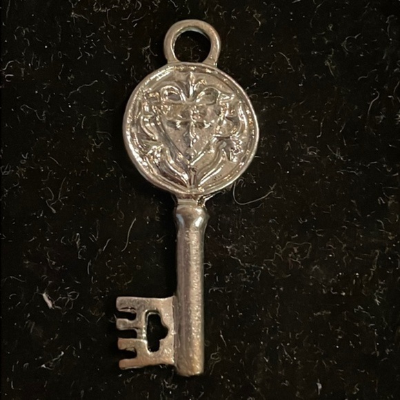 Retro 1990s St. Benedict 1.5” silver tone 3D key charm pendant with jump hoop - Picture 1 of 11